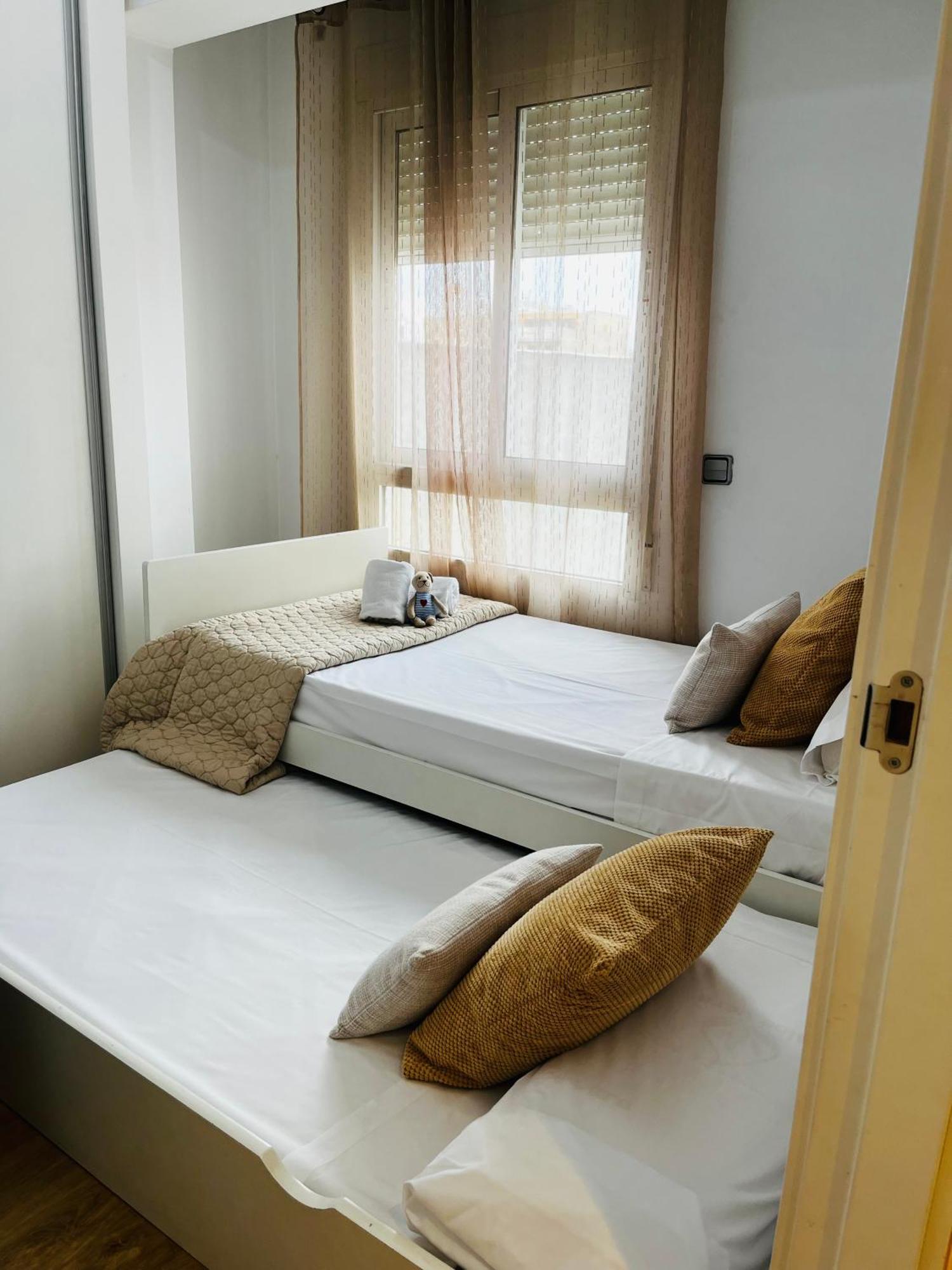 Appartamento Travel Habitat - Centro Valenza Esterno foto